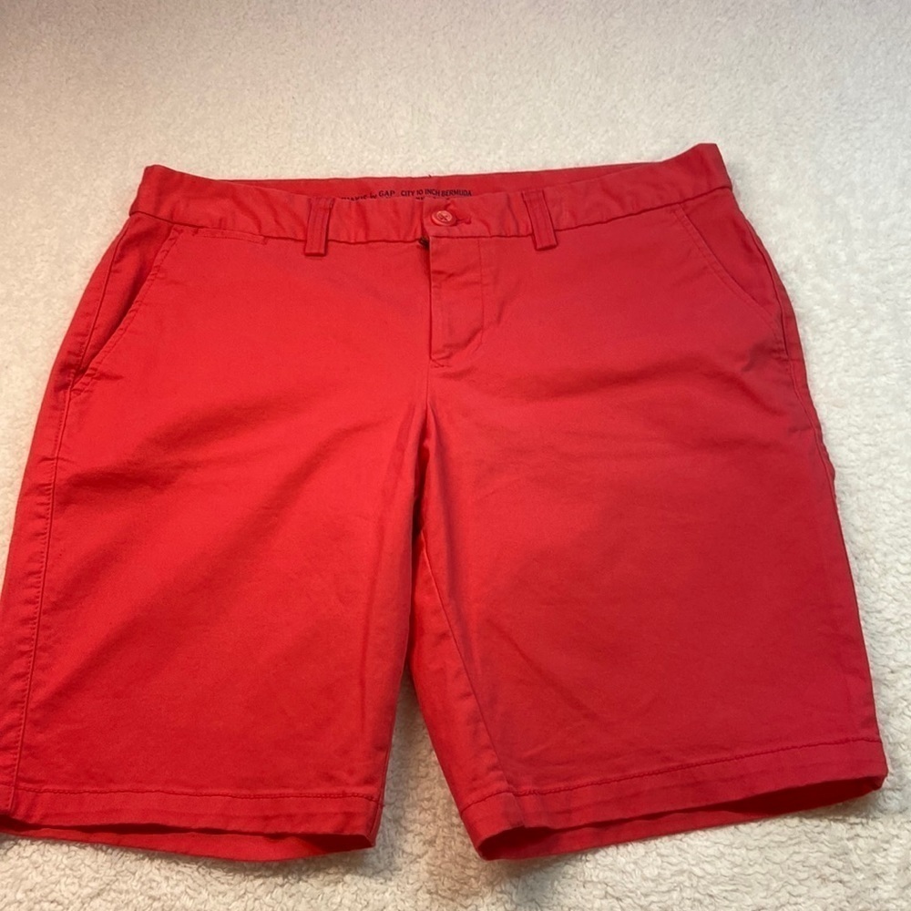 Gap Khakis by Gap City 10” Bermuda Preowned Size 8